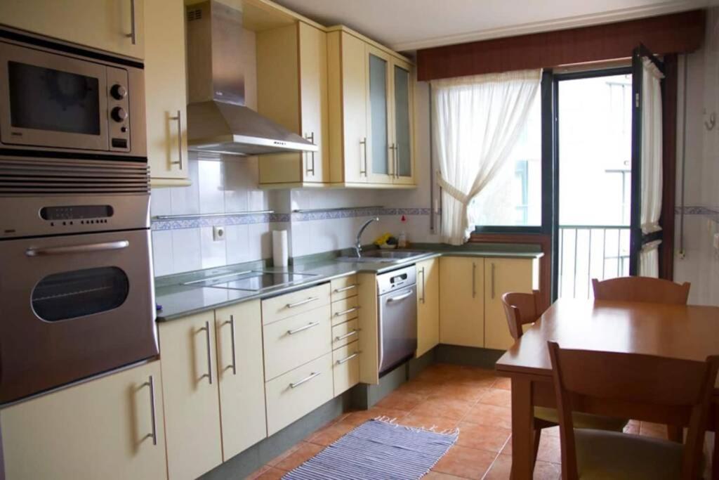 Piso Centrico Con Terraza Y Garaje Para Tu Familia Baiona Εξωτερικό φωτογραφία